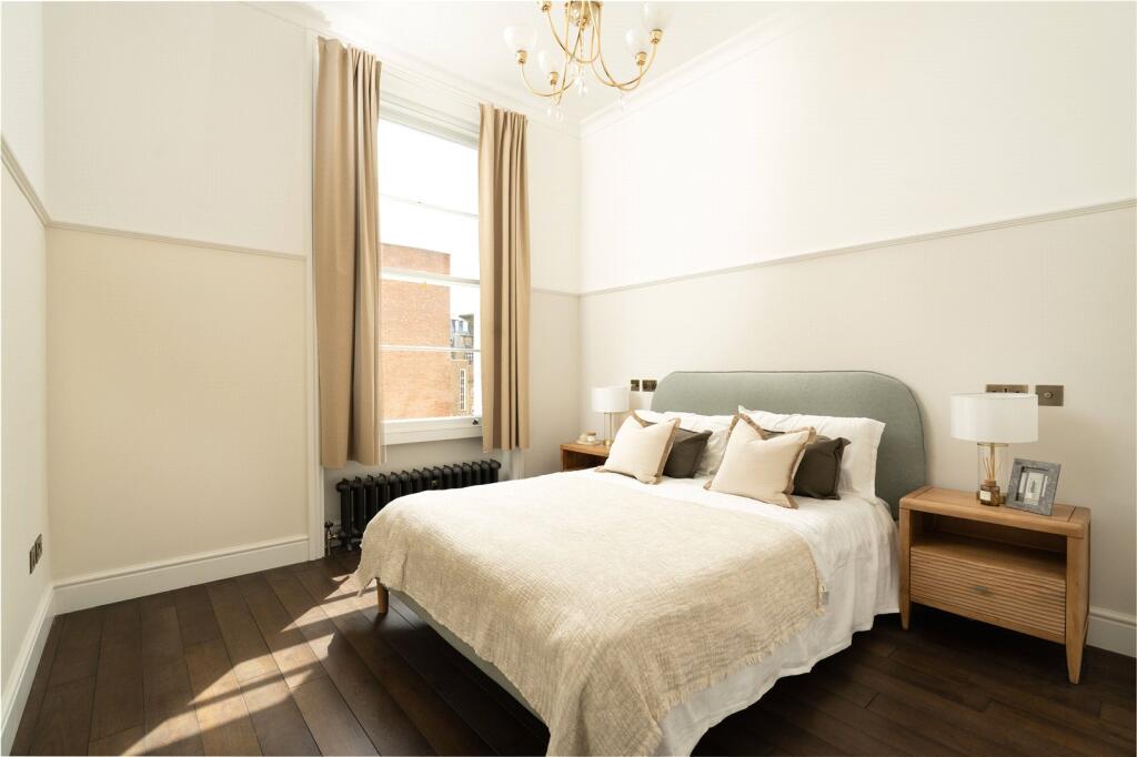 4 bedroom maisonette for sale in Queensberry Place, South Kensington, London, SW7